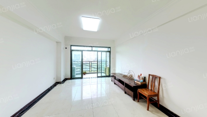 明都华庭泊岸森邻二手房实景图