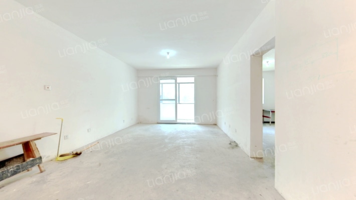 中港城皇家公寓二手房实景图