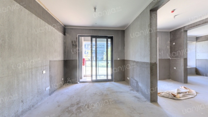 科大湖沁湾二手房实景图