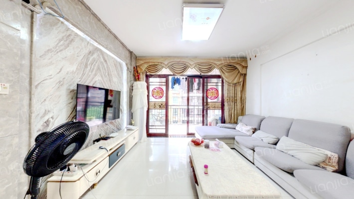 龙日花苑BC区二手房实景图