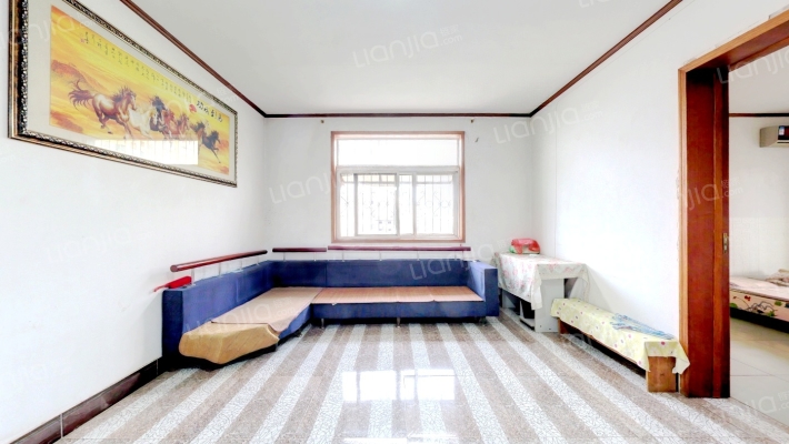 富煌综合楼二手房实景图