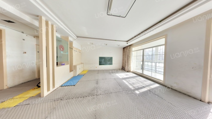 第六大街76号二手房实景图