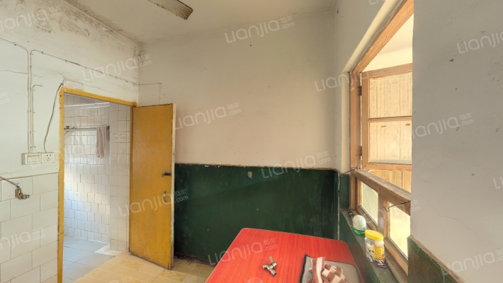 花亭新村二手房实景图