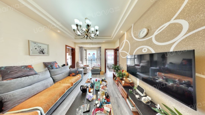 候谷花园二手房实景图