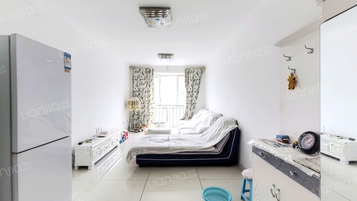 长空路南北通透 东林家园两居室 采光好 简装-客厅