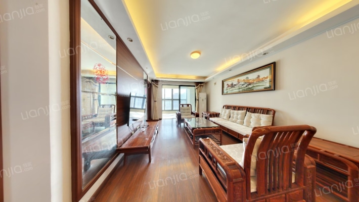 万科城三期二手房实景图