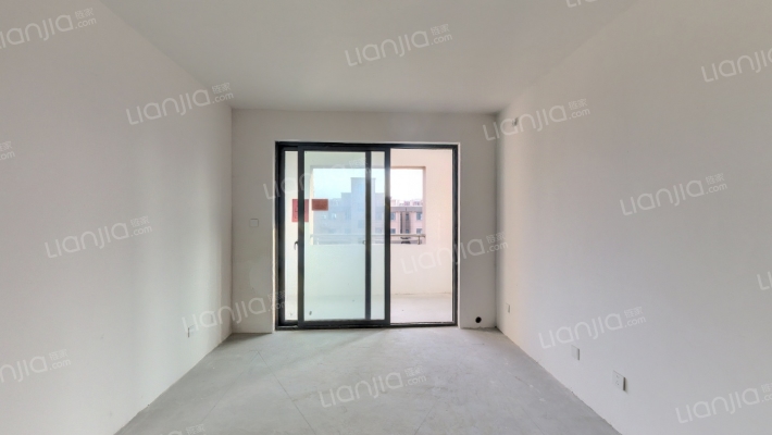 绿茵港湾二手房实景图