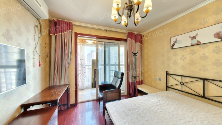 雅居乐铂琅峯二手房实景图