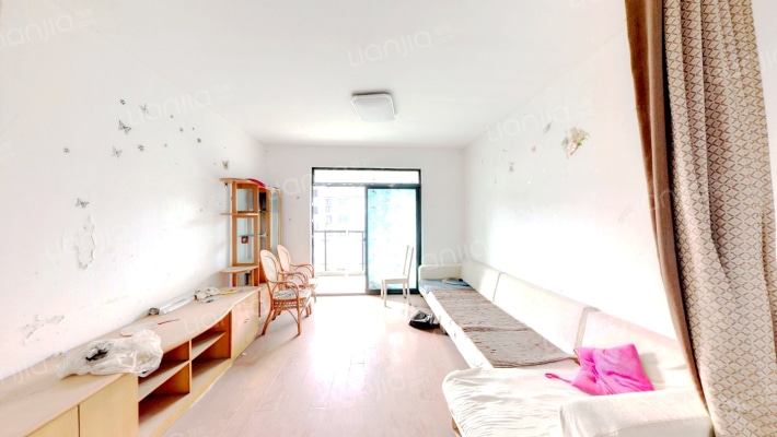 湖畔春天二手房实景图