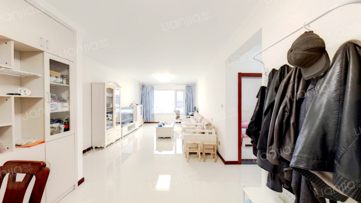 华融蓝海洋听海二手房实景图