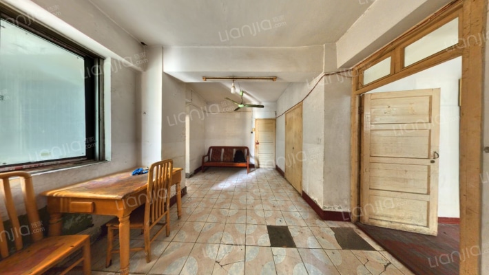 省石油宿舍小区二手房实景图