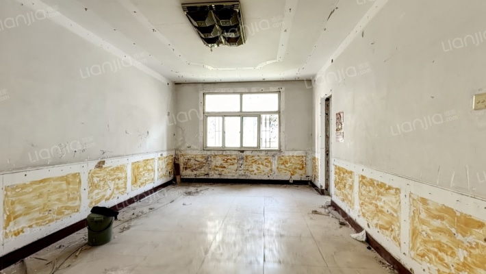 矿山机械厂二手房实景图