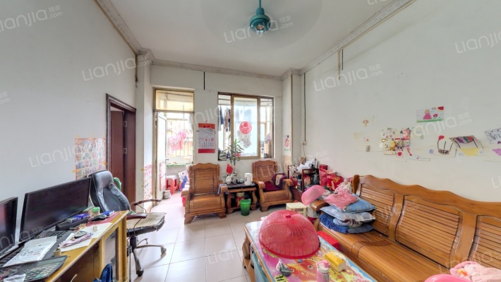 机电宿舍二手房实景图