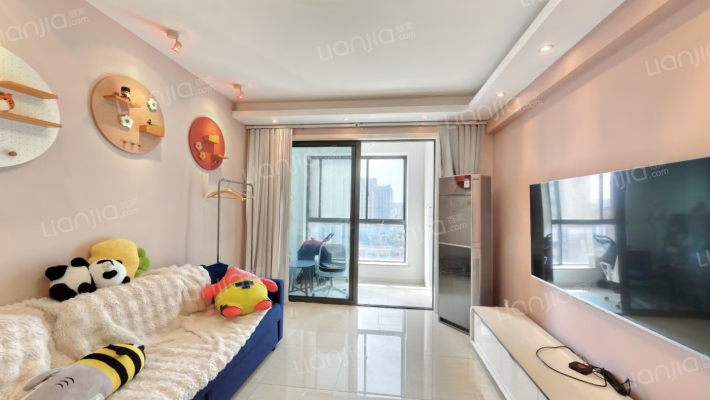 瑞鸿名邸二手房实景图