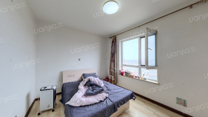 亿海名都二手房实景图