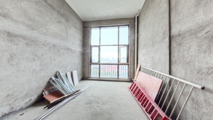 龙都尚品二手房实景图