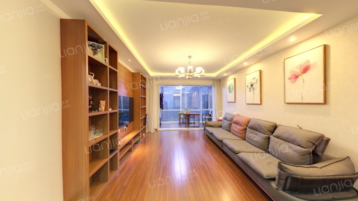 HILLS蓝天C区二手房实景图