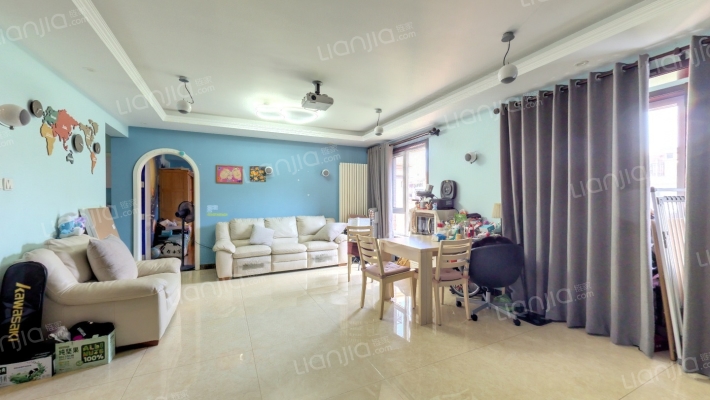 金地仰山东区二手房实景图