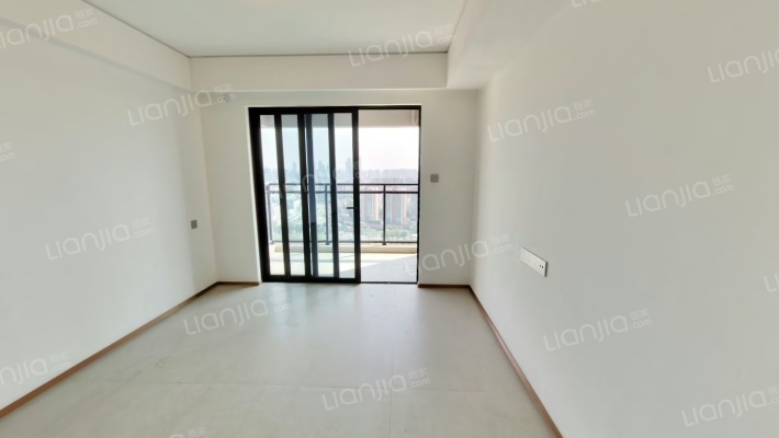 万科中天·世纪水岸二手房实景图