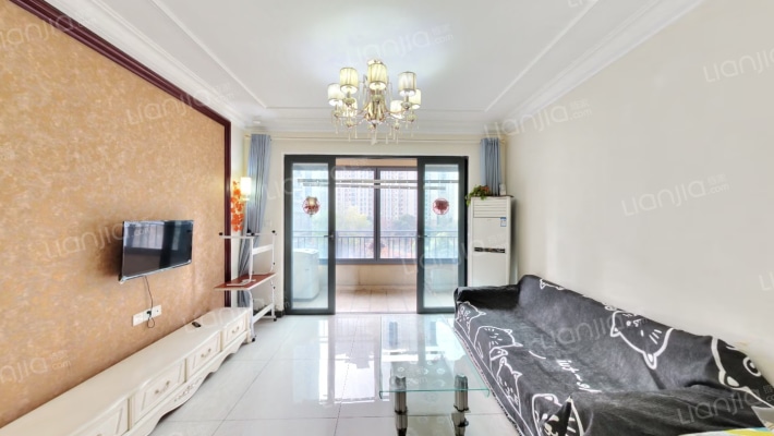 恒大绿洲四期二手房实景图