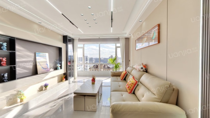 岭湾峰尚一期二手房实景图