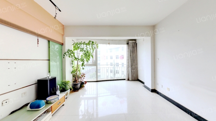 红河谷小区二手房实景图