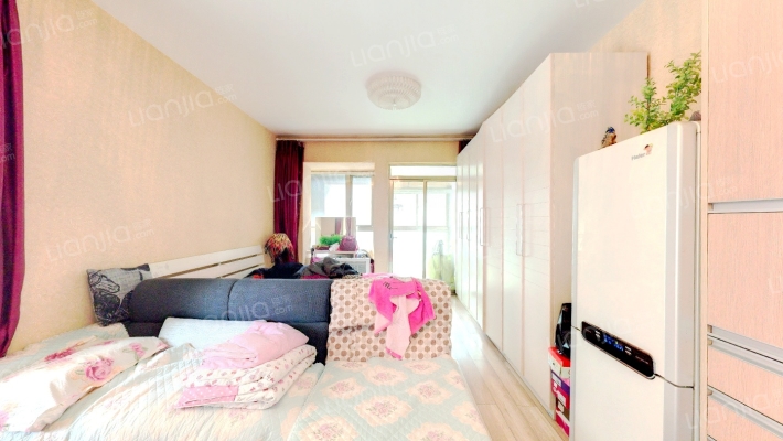 七彩之门二手房实景图