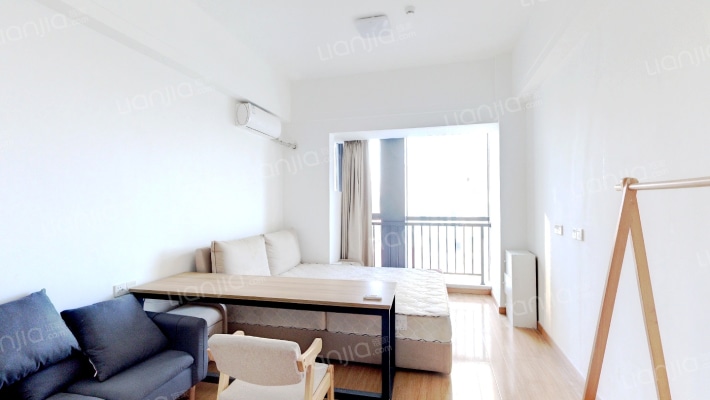 绿地国博滨江公馆二手房实景图