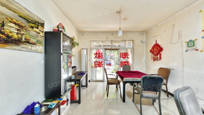 保利香槟花园B区二手房实景图