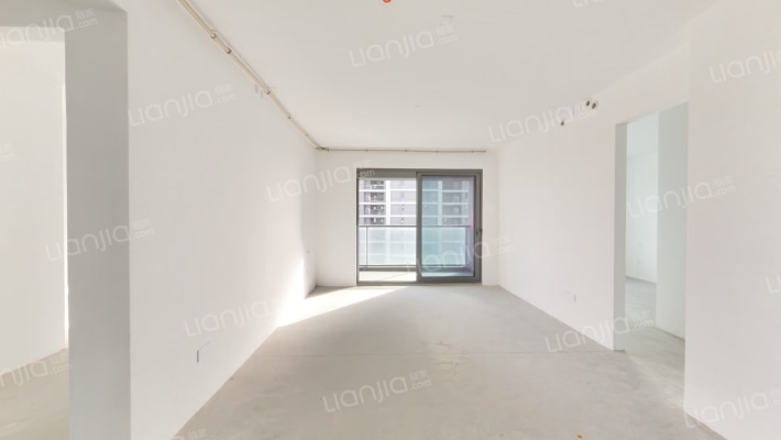 新桂沁澜二手房实景图