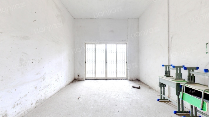 逸峻闲庭二手房实景图