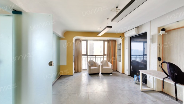 钱隆樽品二手房实景图