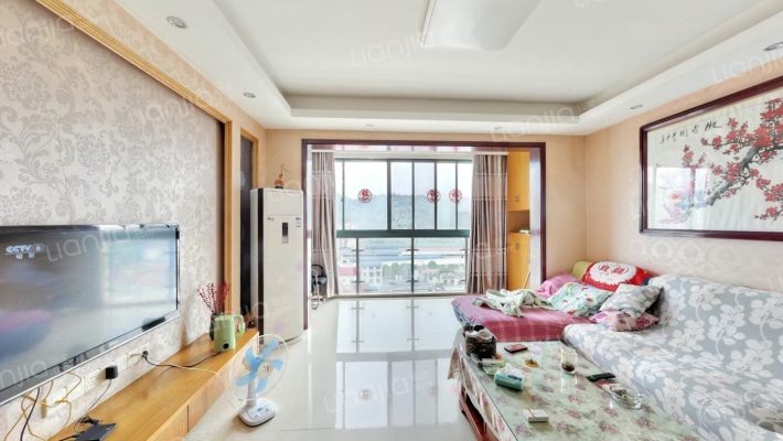龙发小区二手房实景图