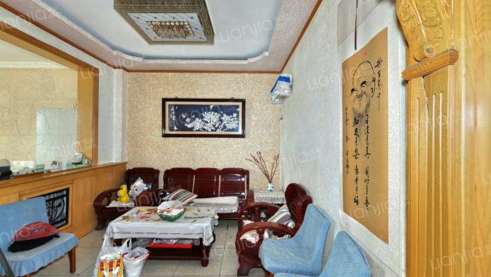 康宁交通小区二手房实景图