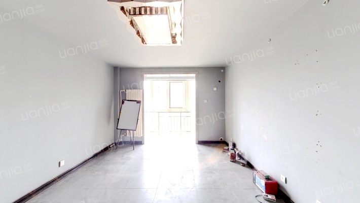 万科新城紫荆苑二手房实景图