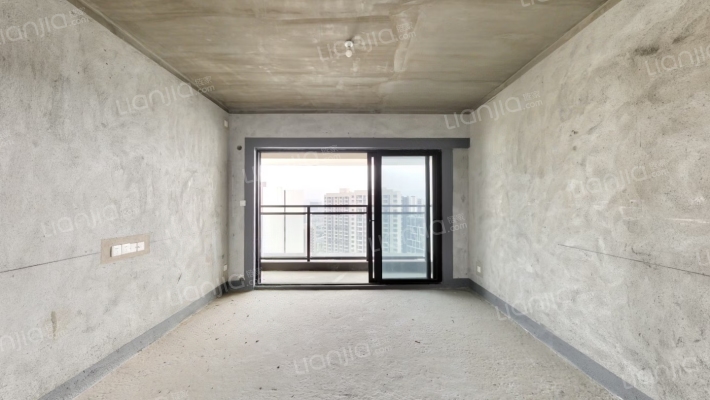 雅居乐国际花园三期二手房实景图