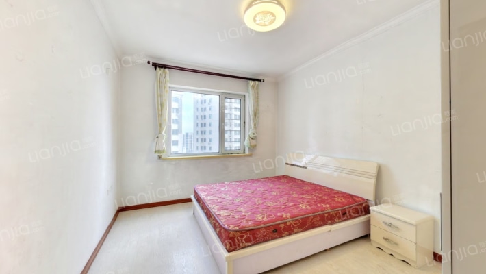 青年城邦小区二手房实景图