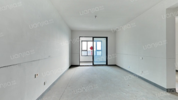 远洋天铂二手房实景图