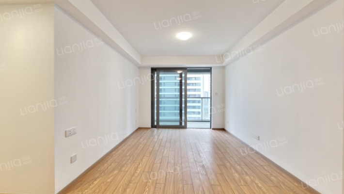 绿城·滨河鸣翠二手房实景图