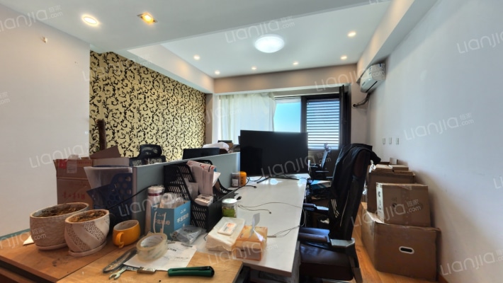 天泰金融广场B座二手房实景图