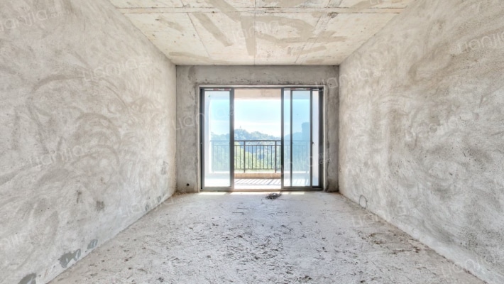 山语豪庭二手房实景图