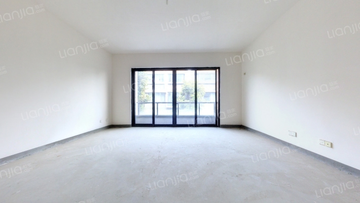 泷湾苑二手房实景图