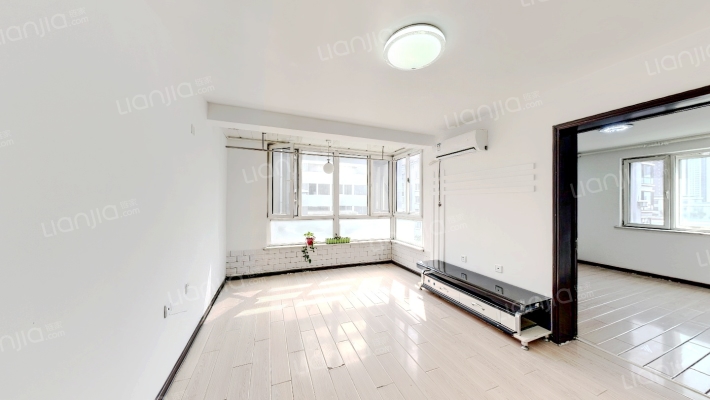 奇尔斯公馆二手房实景图