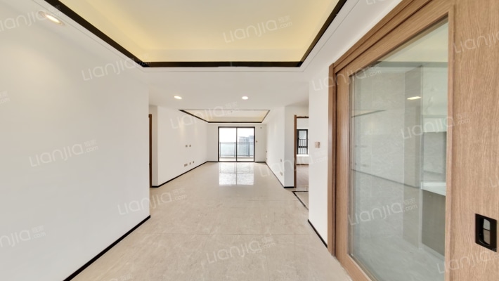 世茂弘阳绿岛湖公馆二手房实景图