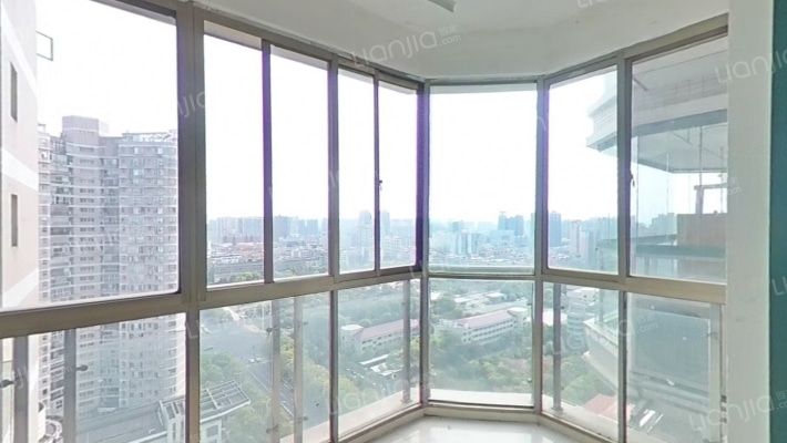 润泽上邸二手房实景图