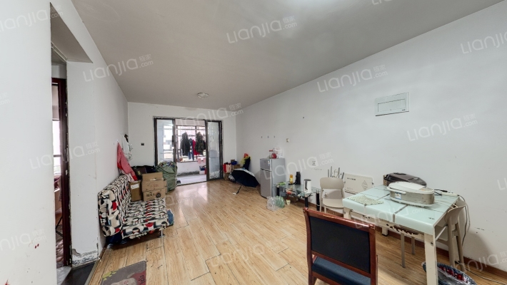 万达临湖苑D区二手房实景图