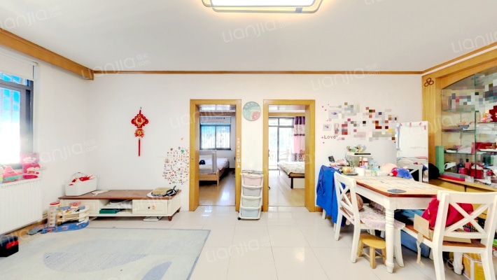 琥珀东村二手房实景图