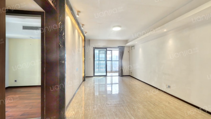 越秀国际金融汇二期二手房实景图