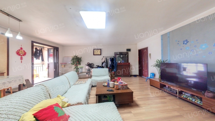 西航中心第6小区二手房实景图