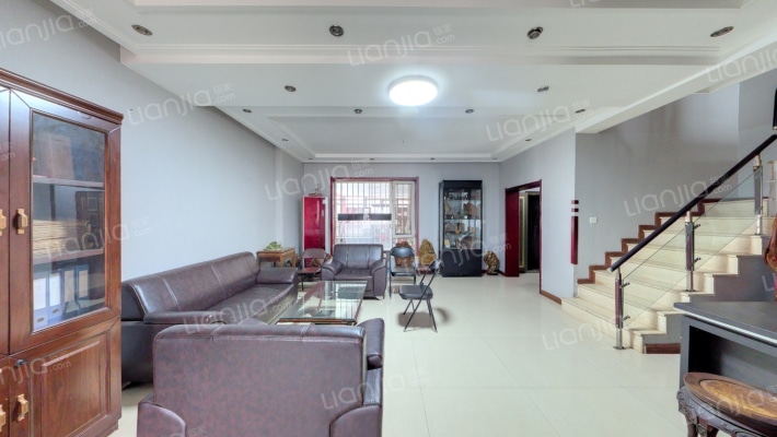 靓马花园二手房实景图